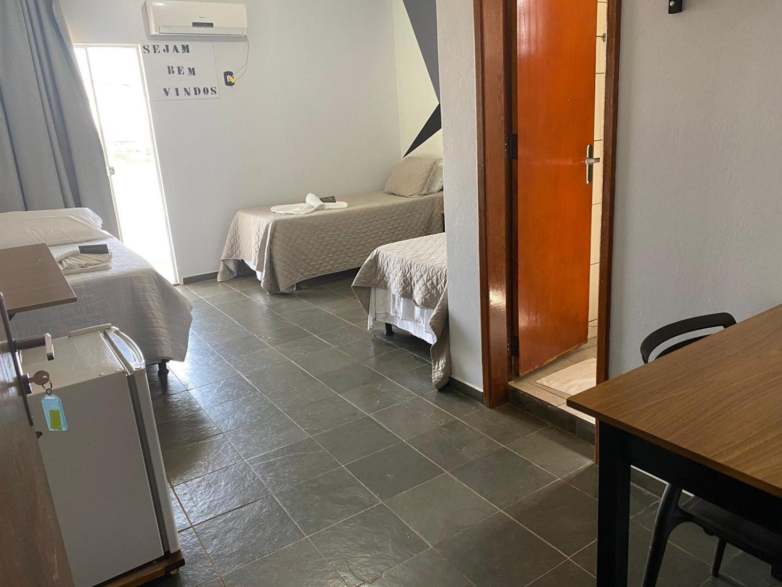 Querencia  Hotel Avenida Plaza מראה חיצוני תמונה